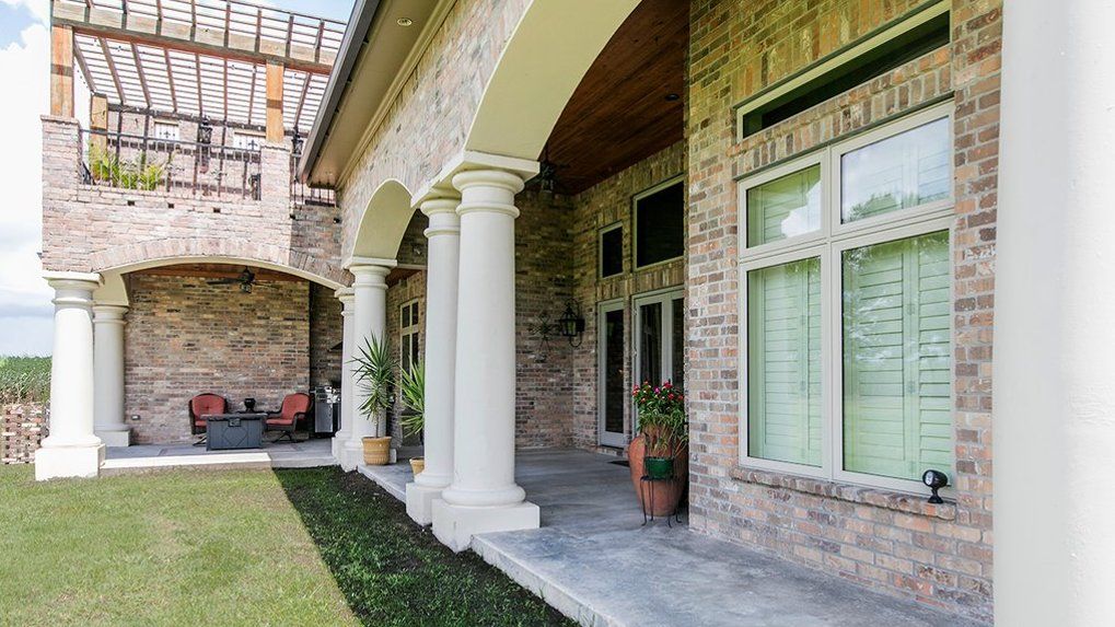 Front terrace with columns