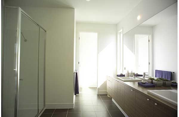 Ванная комната в современном стиле по проекту AU-97004-2-3