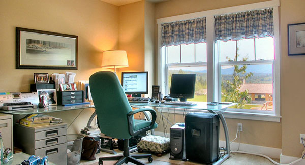 Домашний офис в современном стиле