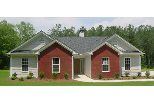 Этот привлекательный проект одноэтажного дома площадью  до 150 кв.м с гаражом на 2 машины и с 3 спальнями подходит для постоянного проживания. В проекте дома есть терраса..