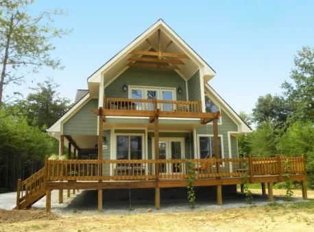 Этот красивый проект одноэтажного дома с мансардой в стиле шале 11 на…